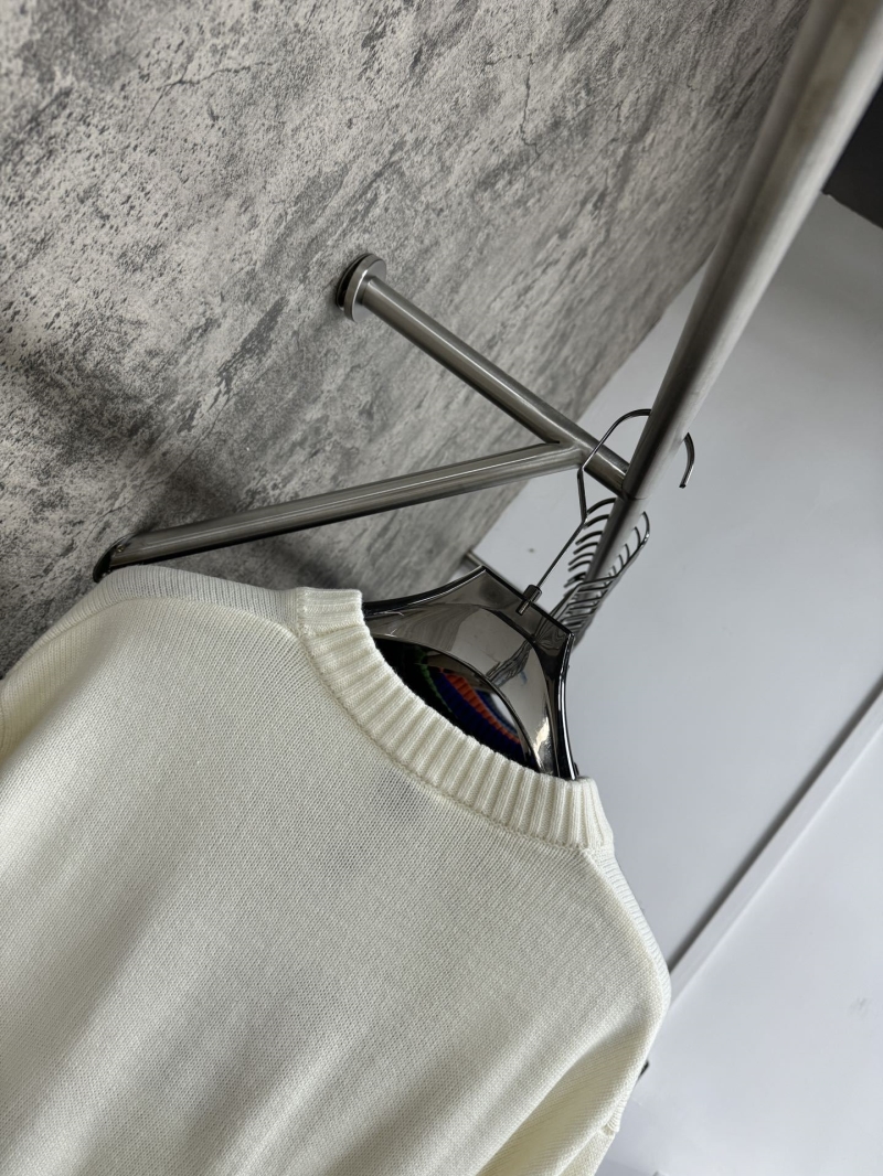 Bv*b*rry sweaters